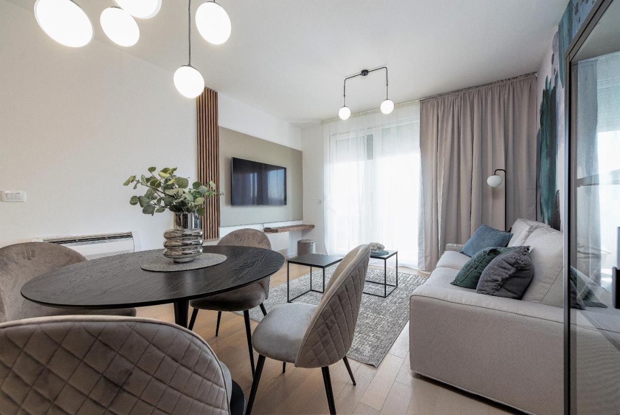 City Lux Apartment 2 - With Garage And Balcony Задар Екстериор снимка